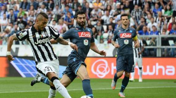 La Juve non regala neanche le "briciole" al Napoli: Buffon para quasi tutto, Sturaro segna come un centravanti, Coman immarcabile