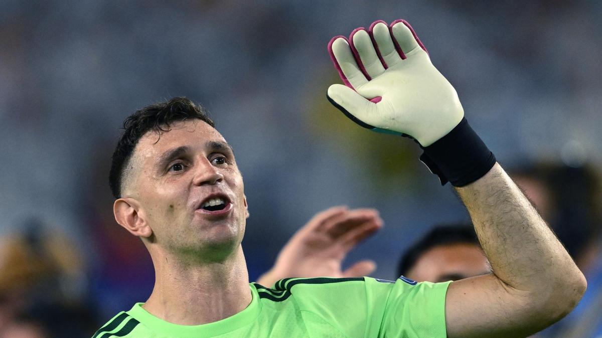 Juventus, svolta per il portiere: sempre più in ribasso il Dibu Martinez, ecco tutte le alternative seguite da Carnevali