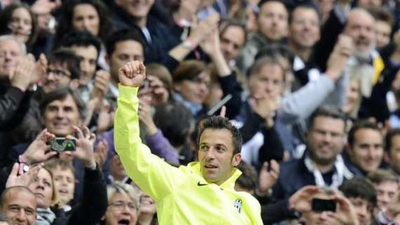 Del Piero ricorda l'addio alla Juve su "Instagram" e cita Gianni Agnelli: "La Juve è l'amore di una vita"