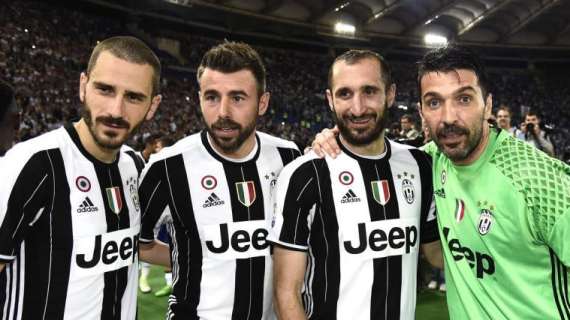 UFFICIALE - Chiellini e Barzagli rinnovano con la Juve fino al 2020 e al 2019