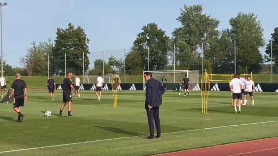 LIVE TJ - RITIRO JUVE - Allenamento terminato. Cabal lavora con la squadra. Yildiz e Bremer non si stanno allenando: il motivo (FOTO E VIDEO)
