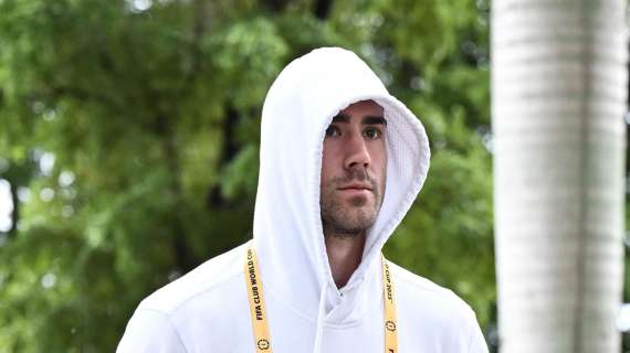 Gazzetta - Comolli mediatore sul caso Vlahovic 
