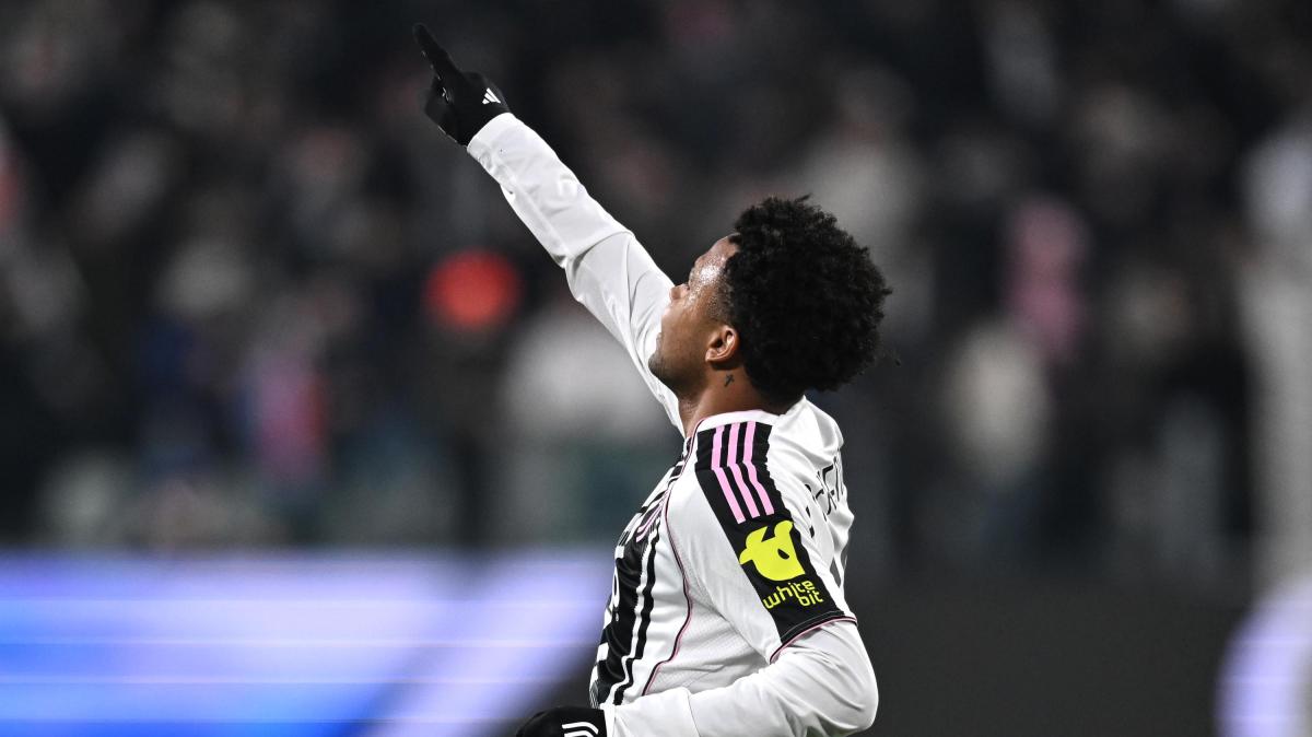MCKennie suona la sveglia, David rifinisce 