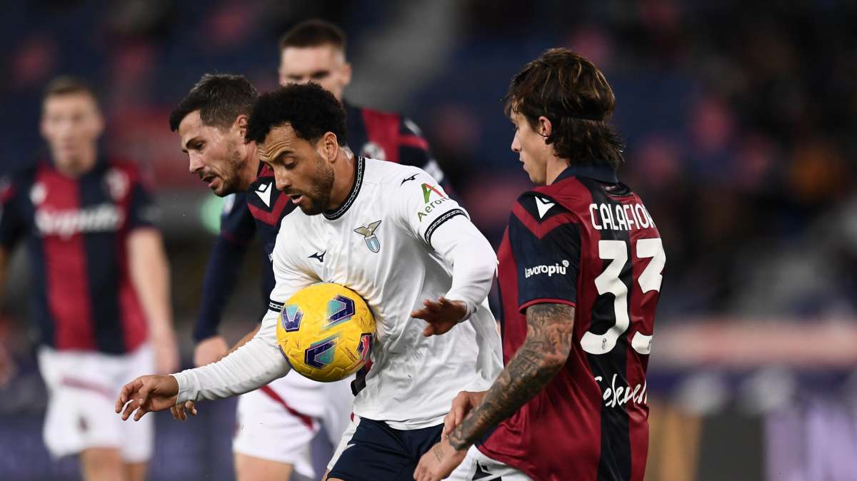 Gazzetta - Calafiori lascerà Bologna solo su sua espressa richiesta: Juve in attesa