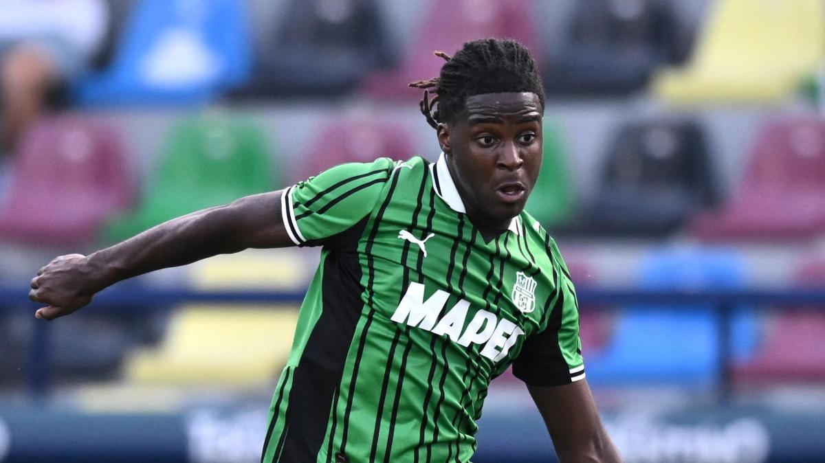 Sassuolo-Juve, l'asse sul mercato prosegue: i bianconeri studiano Bakola e Lipani