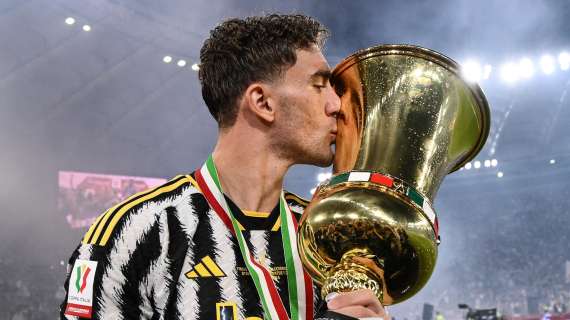Vlahovic, Bremer e Rabiot nel Team of The Year: i complimenti della Juventus 