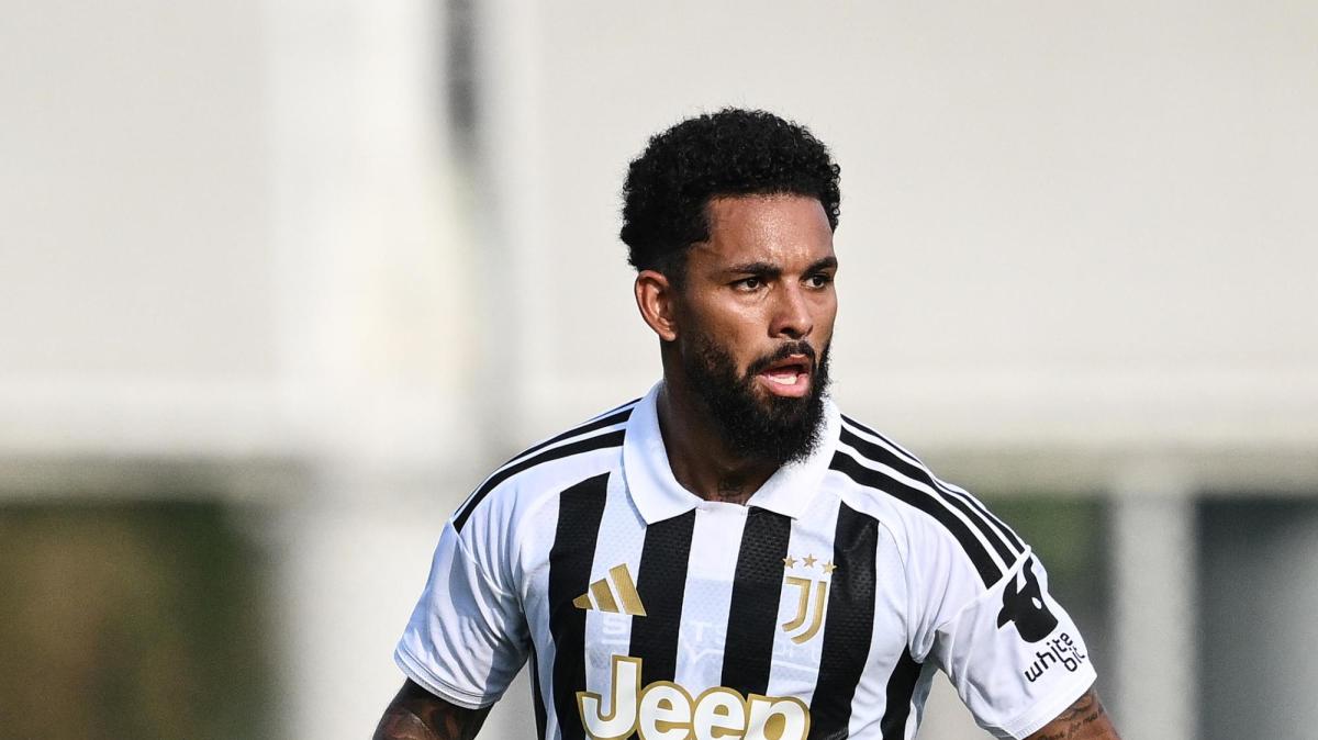 Mendes, ex all. Douglas Luiz: "Credo nella sua permanenza alla Juventus, tornerà il giocatore da 50mln. Spalletti può farlo diventare il suo nuovo regista"