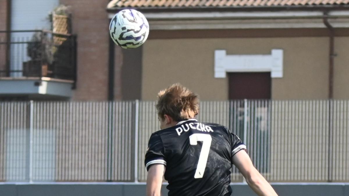 La Juve scopre Puczka: il terzino della Next Gen può essere il nuovo vice Cambiaso