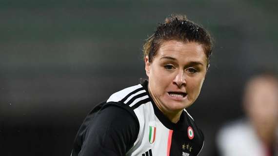 Juventus Women, l'entusiasmo di GIRELLI: "Grazie al club per aver permesso di ricevere questo trofeo nella nostra casa"