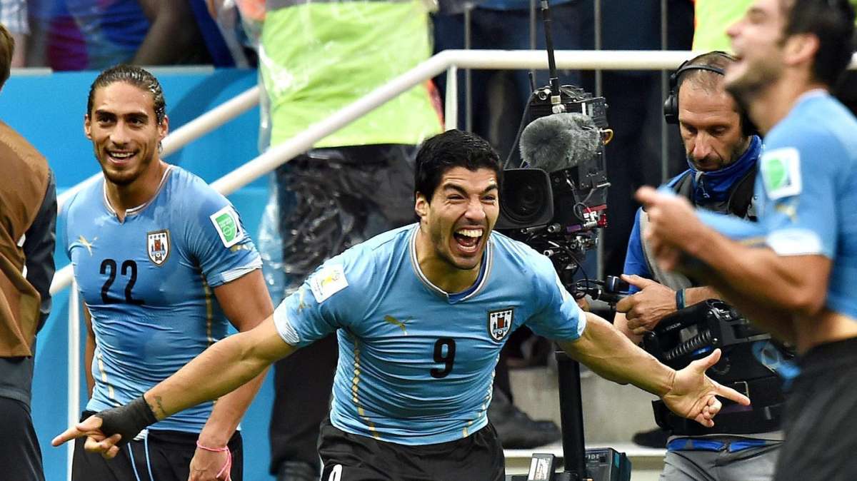 Suarez: "Morso Chiellini? Dura affrontare la verità. Insulti a Evra? Sconvolgente essere condannato senza prove"