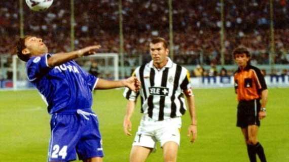 17 giugno 2001, il saluto di Zizou
