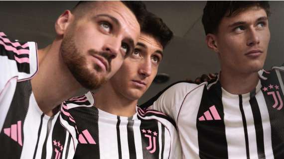 UFFICIALE - La Juventus presenta la maglia home per la stagione 2025-2026: "Ogni filo racconta una storia, ogni striscia parla bianconero" (FOTO)