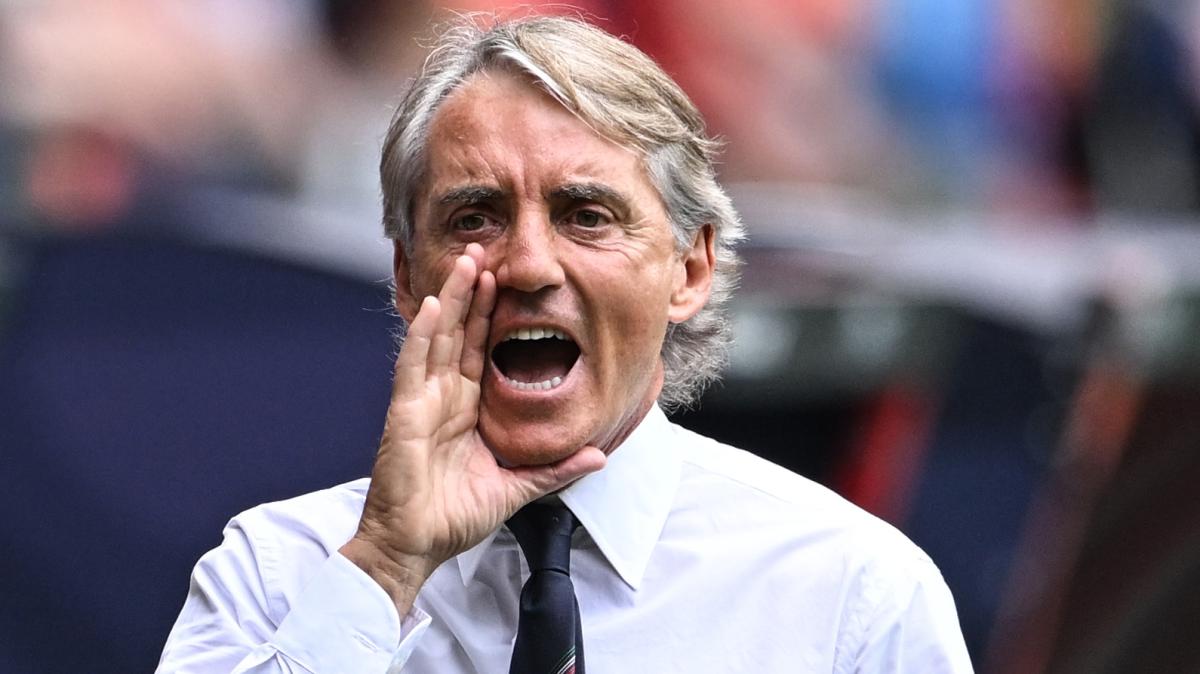 Mancini per il momento deve lasciare l'Al Sadd: la guerra rende impossibile il ritorno in Qatar