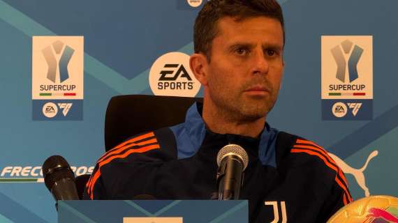 LIVE TJ - THIAGO MOTTA: “Domani vogliamo vincere. Vlahovic e Conceicao out. Su Douglas Luiz…”