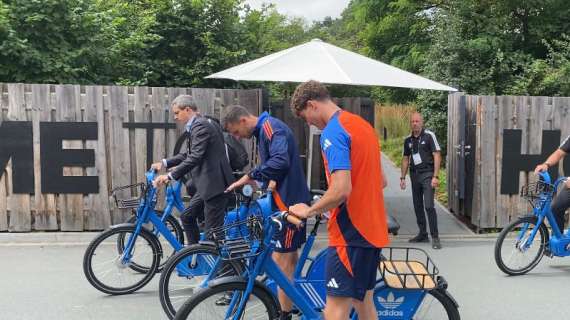 LIVE TJ - RITIRO JUVE DAY 12 - Thiago Motta e Vlahovic in giro in bici per l’Adidas HQ (VIDEO e FOTO). Allenamento pomeridiano in palestra. Coline sprona Thuram: “Chi non è aggressivo non esiste”