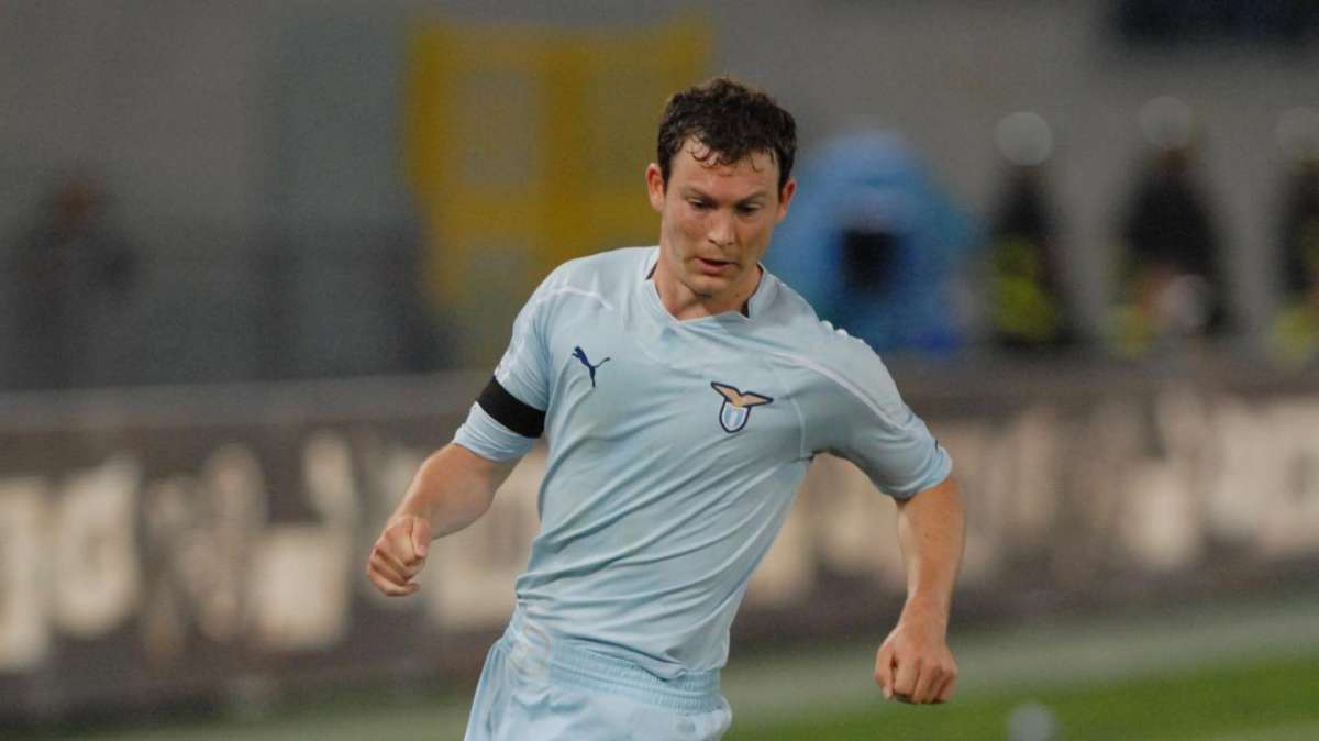 Tare: "Per Lichtsteiner alla Juve non c'è ancora l'accordo" 