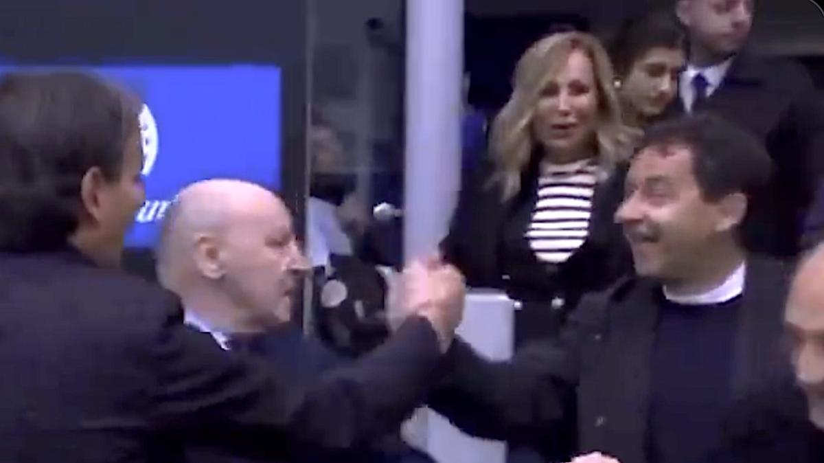 Ai tifosi non bastano le dimissioni di Gravina: "Via anche anche Viglione, Butti e tutti gli altri..."