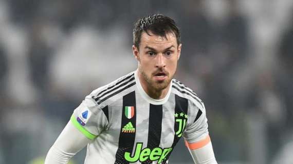 Ramsey, sorrisi in volo assieme a Bale