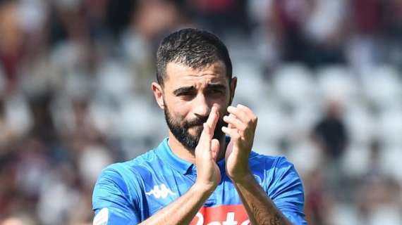 Napoli, leggera distorsione alla caviglia per Albiol: in dubbio per l'Atalanta