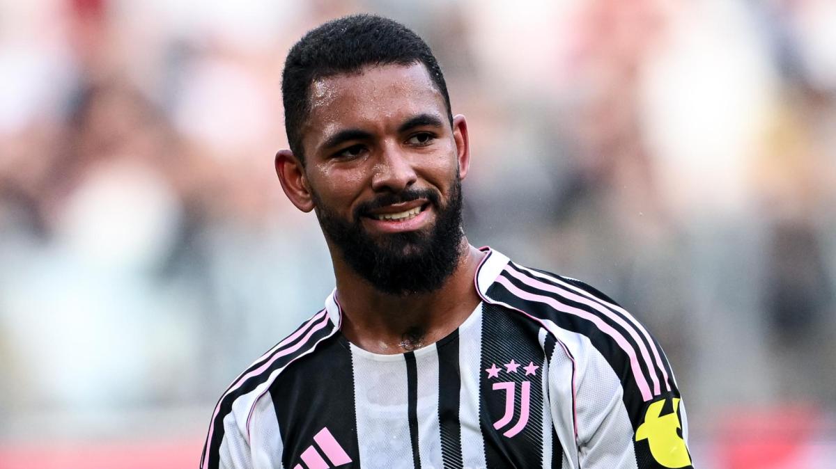 From UK - Chelsea su Douglas Luiz: la Juventus osserva, possibile svolta in Premier League