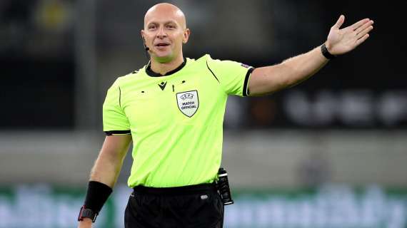 Champions League, l'arbitro della finale Marciniak nella bufera: era a una manifestazione di estrema destra. Cambio di designazione in vista?