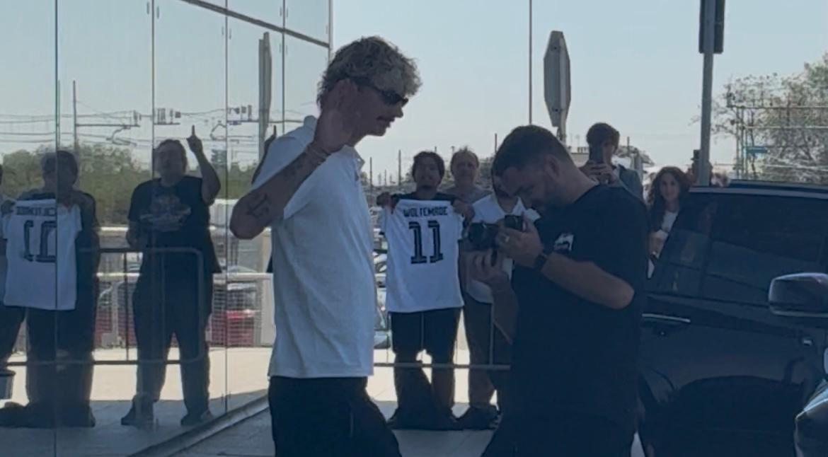 Nelle ore calde della trattativa, Woltemade ha rassicurato la Juve: "Non vedo l'ora di venire da voi"