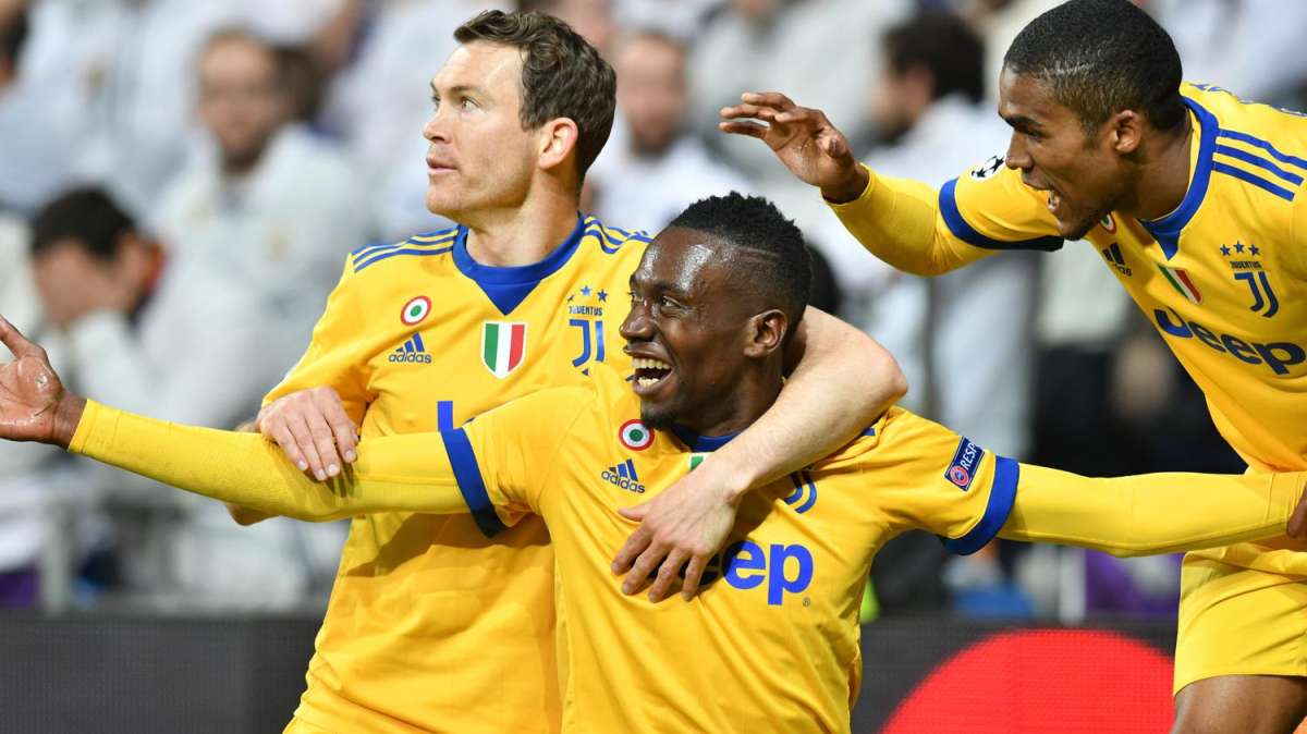 Il gol of the day è di Lichtsteiner