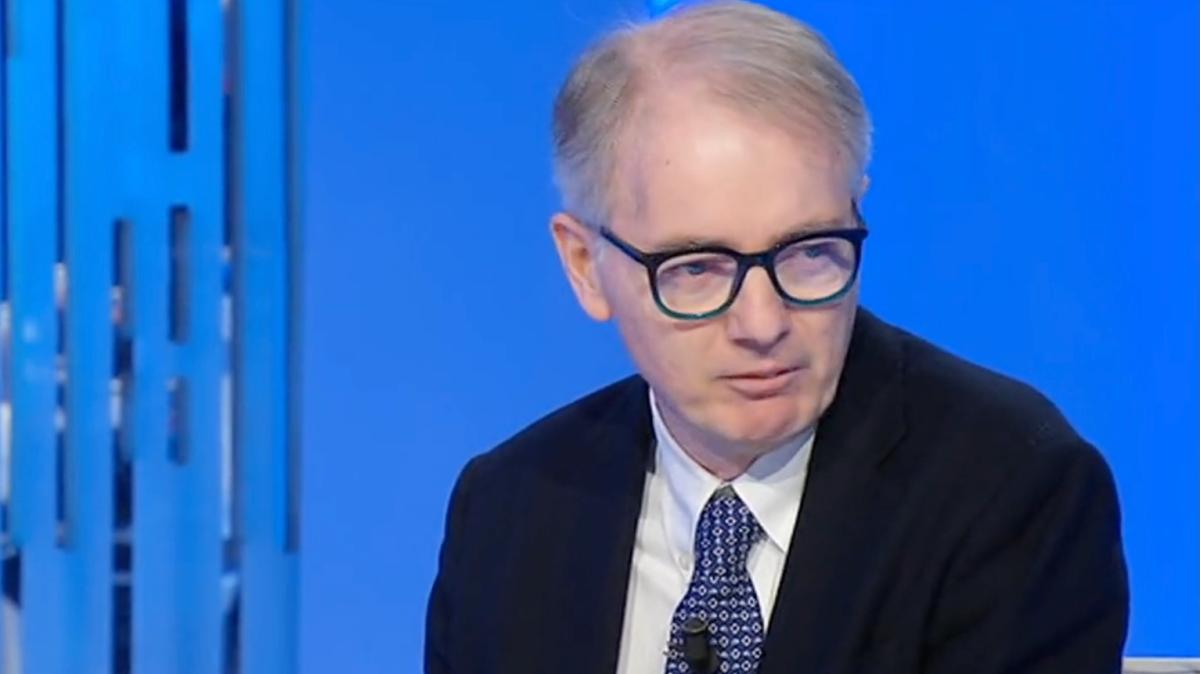 La Stampa, il direttore Malaguti difende Elkann: "La vendita anche per il bombardamento mediatico, i giornali gli hanno creato problemi. La tv pubblica gli ha mandato i droni sopra casa. Mai intervenuto per dirci cosa dovevamo fare"