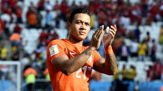 Juve, per l'attacco si pensa anche a Depay: l'olandese costa circa 14 milioni di euro