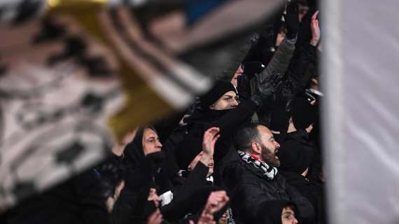 Tifosi della Juventus per le strade di Bruges: le immagini