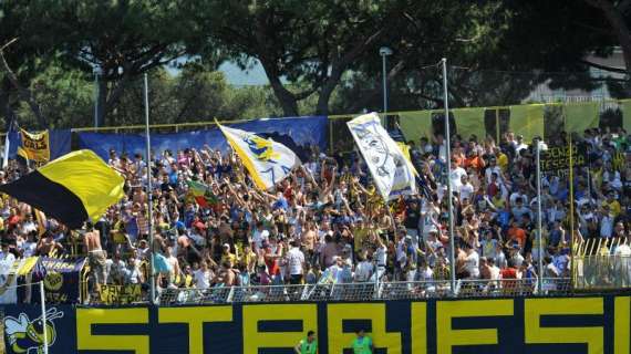 Aumentata la capienza del settore ospiti del "Pinto" a 800 spettatori: 300 ulteriori biglietti disponibili per i tifosi gialloblù