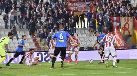 Serie B - Il Vicenza batte il Novara nell'anticipo e va a +10 sul Latina
