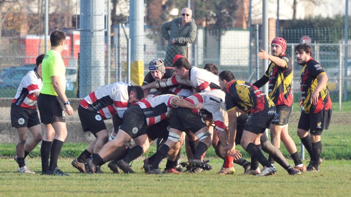 Rugby, stop Mantova: biancorossi ko contro la capolista Bergamo
