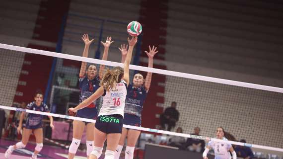 Sorriso Vbc: al PalaRadi è 3-0 nel match contro Mondovì