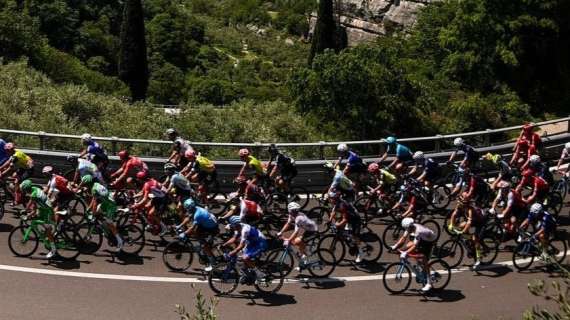 SPECIALE - Giro d'Italia, le 22 squadre per la Corsa Rosa