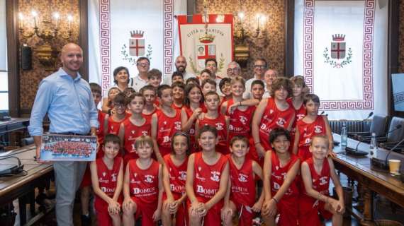 San Pio X-sindaco Palazzi, incontro in Comune per bambini minibasket
