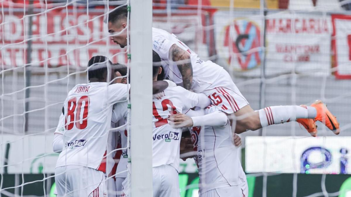 La Voce di Mantova - Pari al 'Martelli', il Mantova si mangia le mani