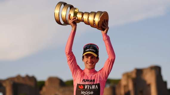 SPECIALE - Simon Yates, passerella a Roma: vince Giro d'Italia n.108
