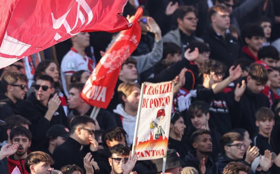 Carrarese-Mantova, divieto trasferta tifosi biancorossi