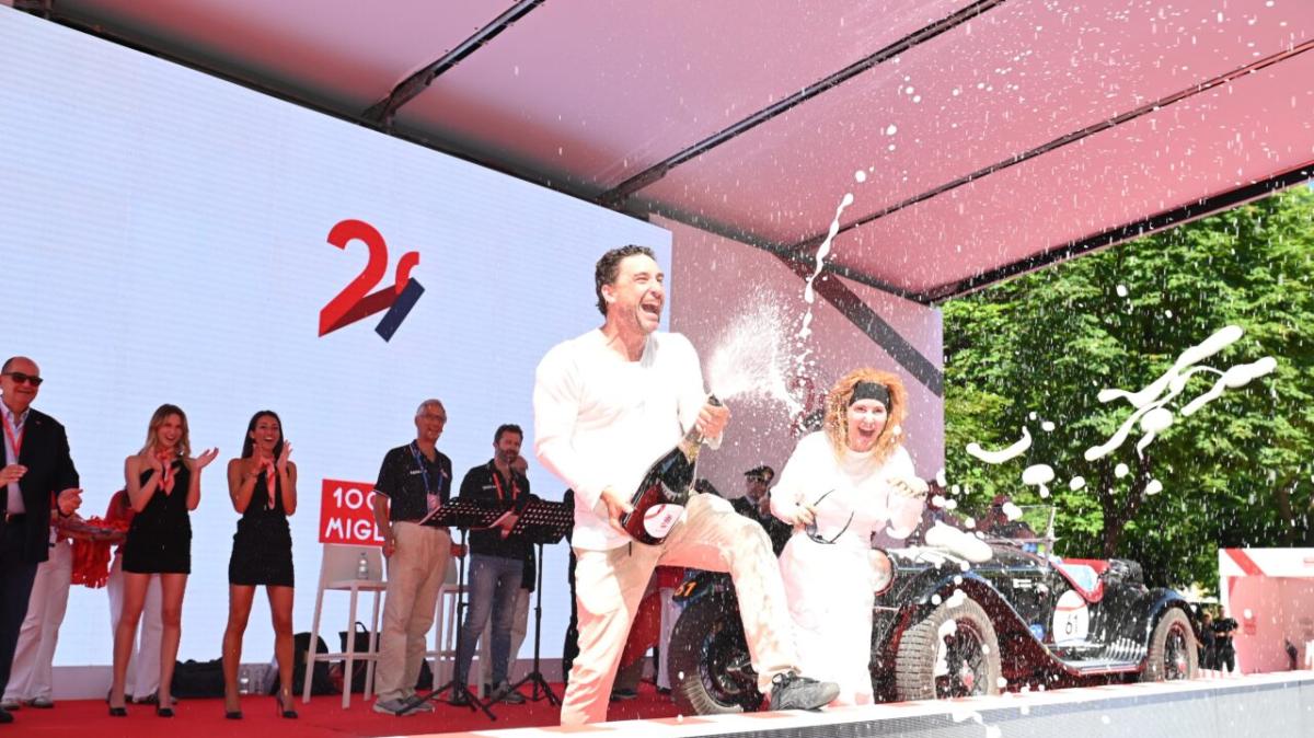 SPECIALE - Dopo passaggio mantovano, Juan e Margarita Tonconogy vincono 1000 Miglia
