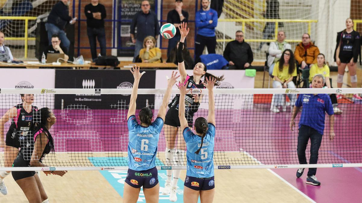 Volley, Imola passa al PalaFarina: Casalmaggiore ko