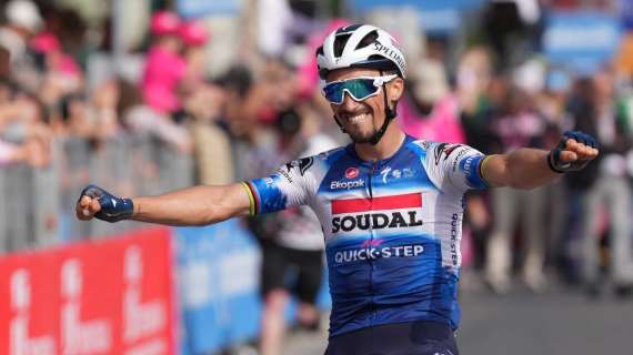 SPECIALE - Alaphilippe primo a Fano, Pogacar resta leader Giro d'Italia
