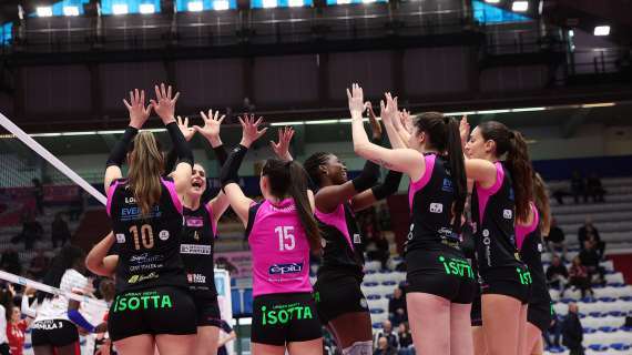 Volley, Casalmaggiore riparte dal monday night con Trento