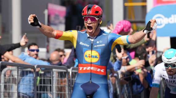SPECIALE - Jonathan Milan vince quarta tappa del Giro d'Italia