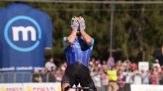 SPECIALE - Nicolas Prodhomme sorride alla 19esima tappa Giro d'Italia