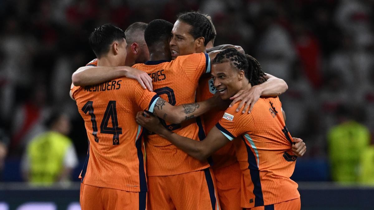 Bergkamp e il fascino del Mondiale: tra ricordi, rimpianti e fiducia nell’Olanda