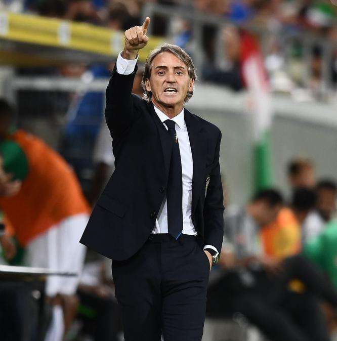 Italia non andrà in Russia, ma i quotidiani titolano: "Con la Francia regalaci un'emozione Mondiale"