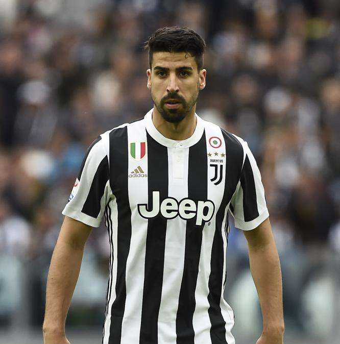 Resta o va via? Khedira piace in Premier, può prendere il posto di Emre Can