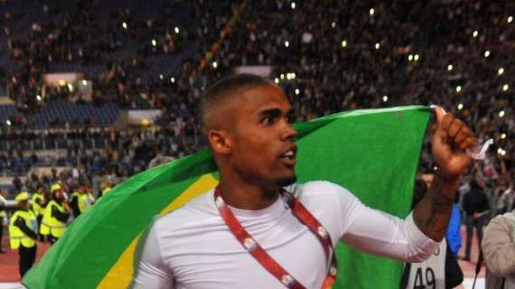 Brasile, il Napoli attacca Douglas Costa: 