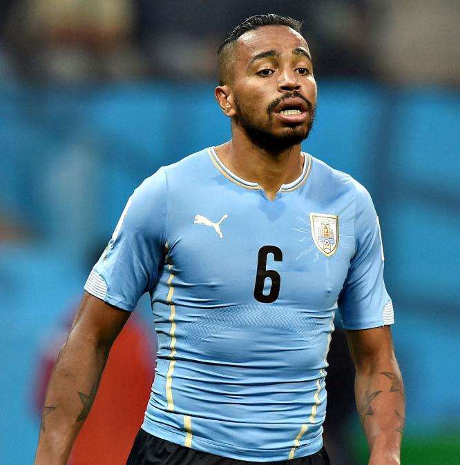 O Jogo intervista Alvaro Pereira: "L'Uruguay è implacabile sui calci da fermo"